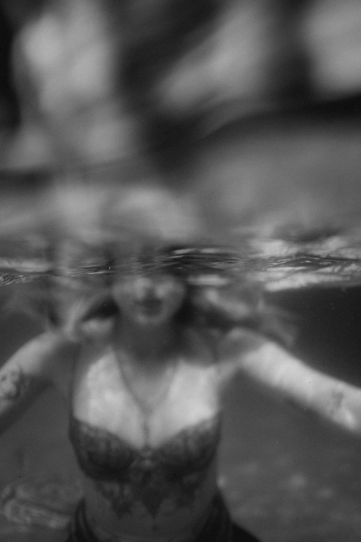 Moody Mermaid Photoshoot at Bronte Beach Rock Pool with Taylor