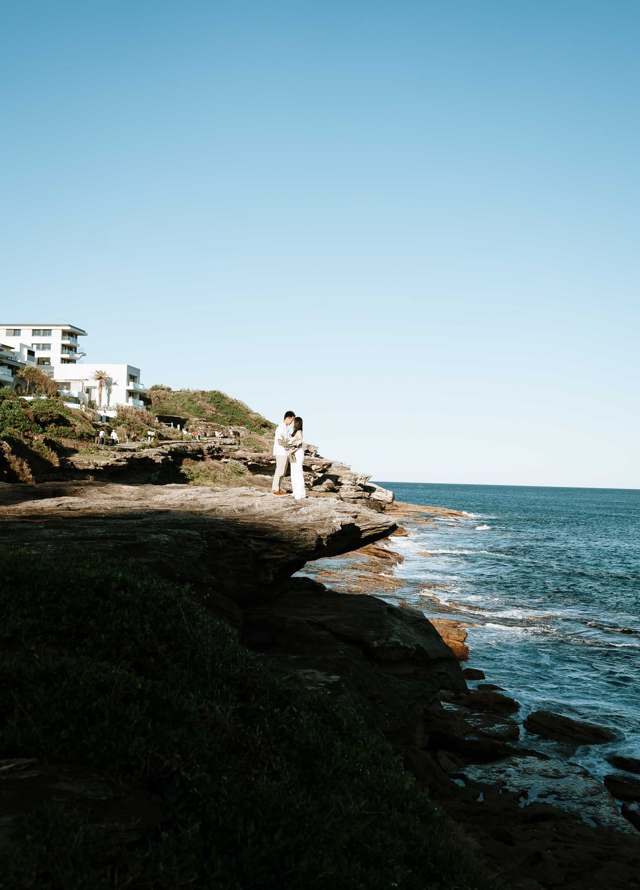 Jackie’s Surprise Proposal at Coogee Beach Cliffs | Sydney Coastal Engagement Photography