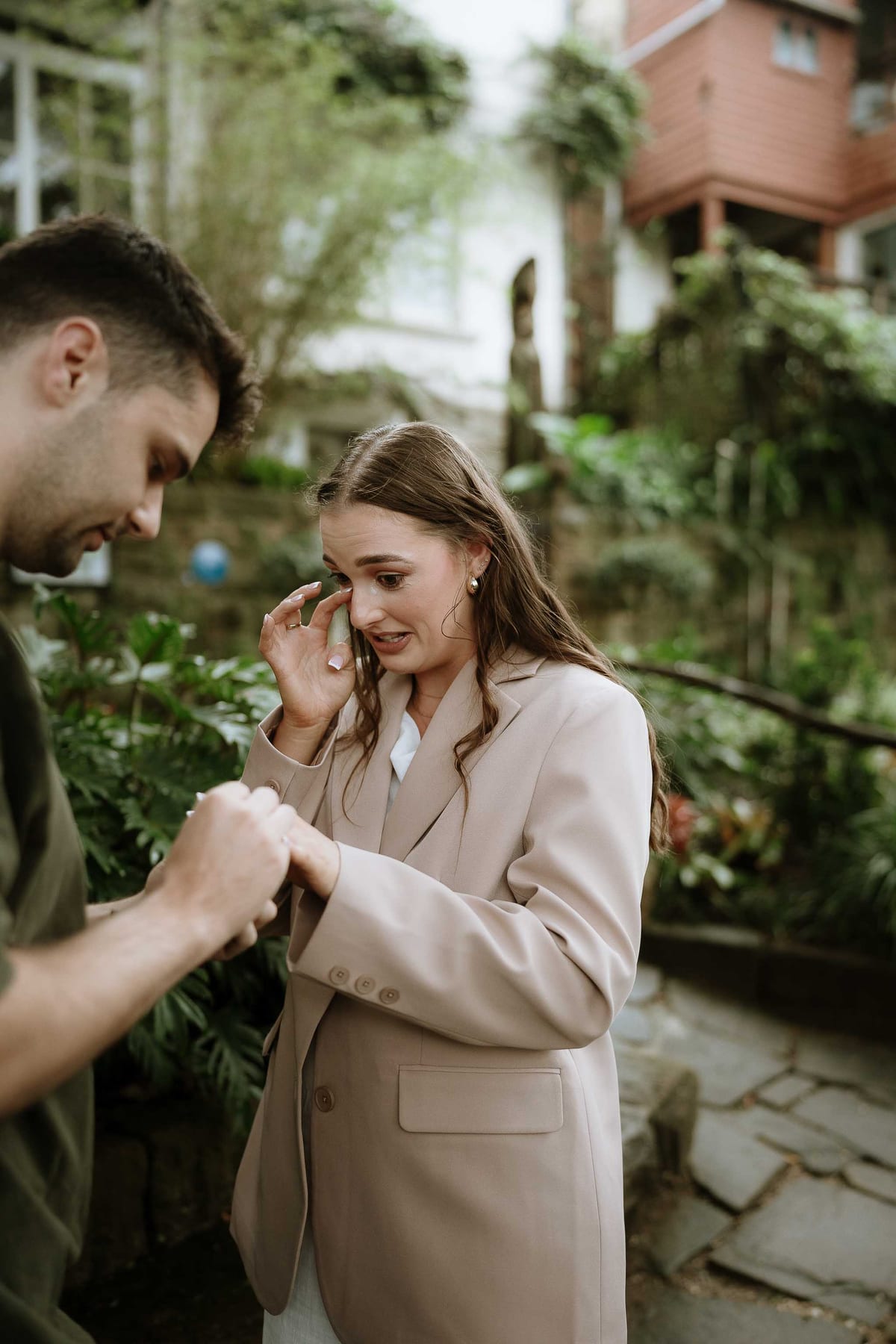 Tom and Naomi’s Proposal at Wendy Whiteley’s Secret Garden | Sydney Engagement Photography