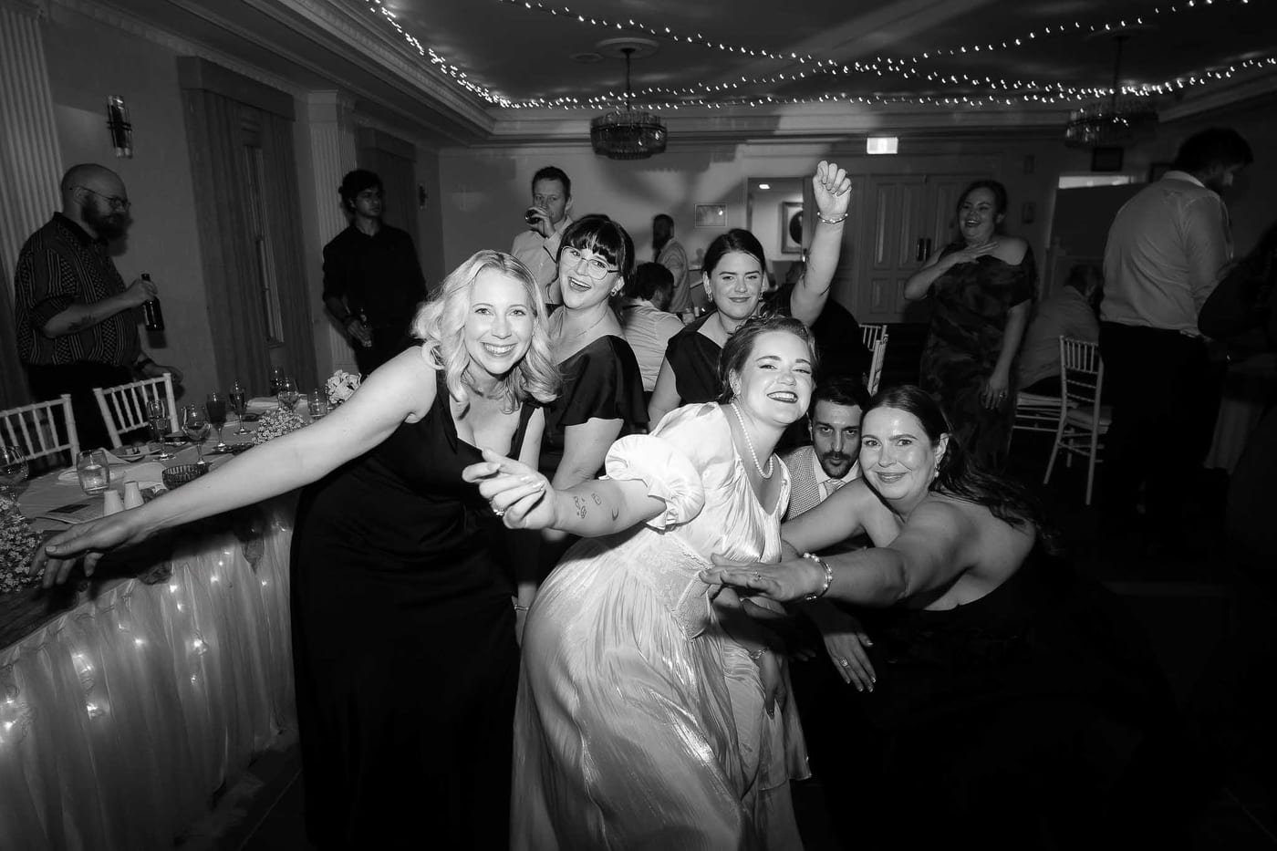 Bon and Hillary's Romantic Crowne Plaza Hawkesbury Valley Wedding