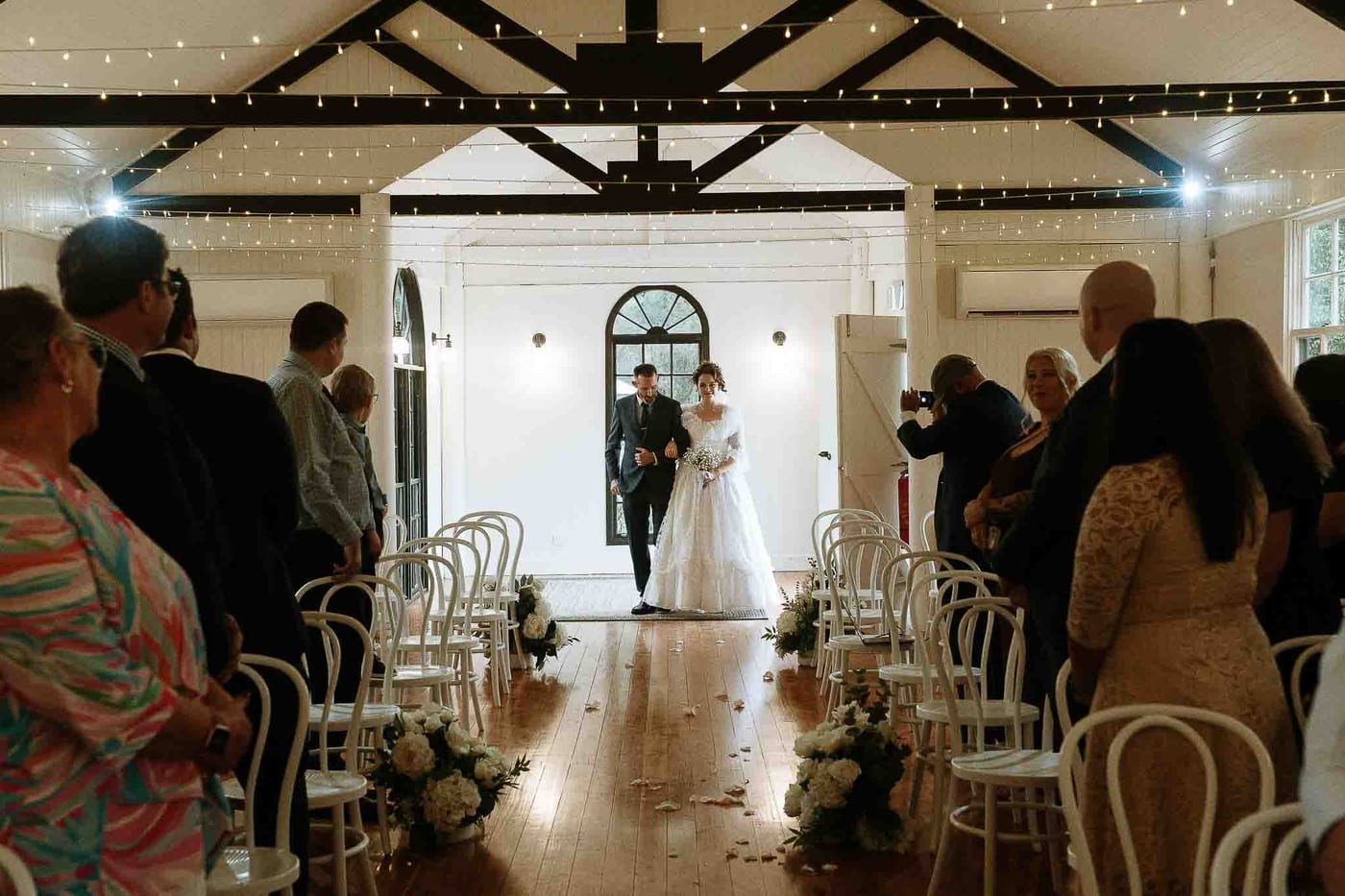 Bon and Hillary's Romantic Crowne Plaza Hawkesbury Valley Wedding