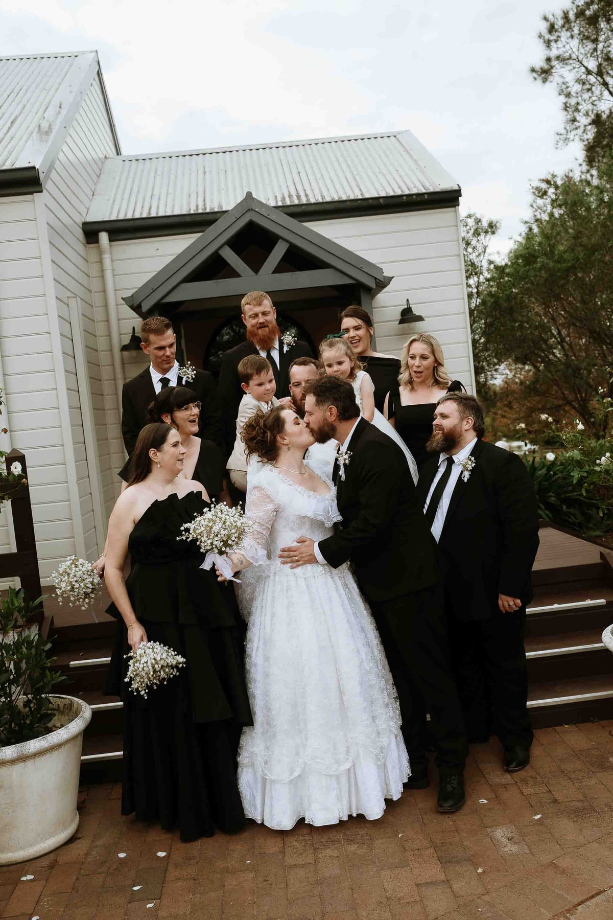 Bon and Hillary's Romantic Crowne Plaza Hawkesbury Valley Wedding