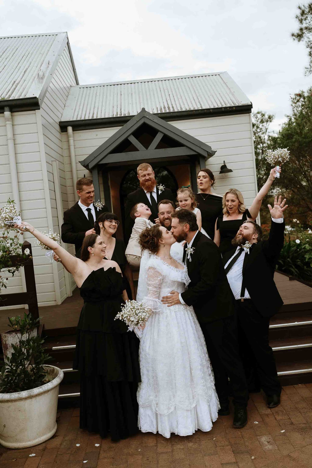 Bon and Hillary's Romantic Crowne Plaza Hawkesbury Valley Wedding