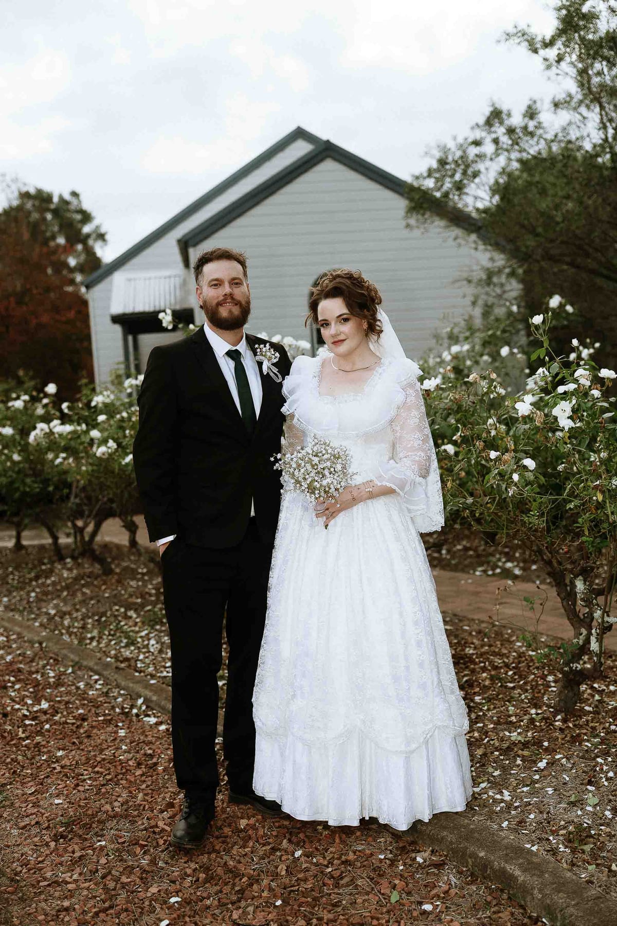 Bon and Hillary's Romantic Crowne Plaza Hawkesbury Valley Wedding