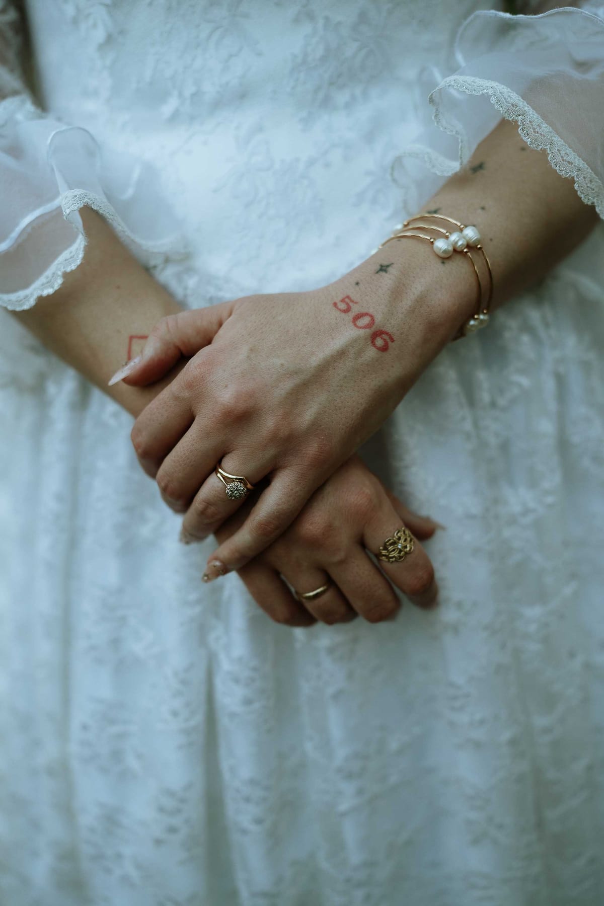Bon and Hillary's Romantic Crowne Plaza Hawkesbury Valley Wedding