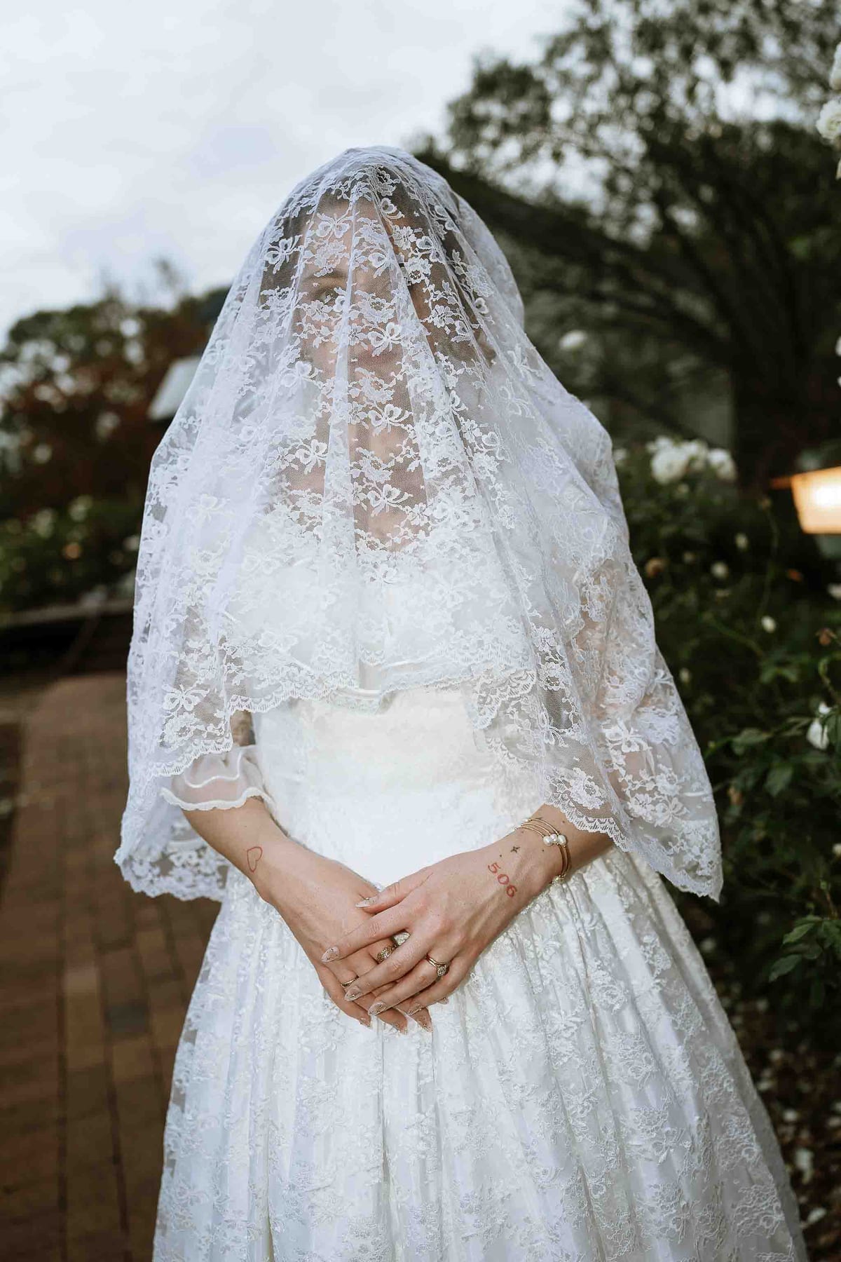 Bon and Hillary's Romantic Crowne Plaza Hawkesbury Valley Wedding