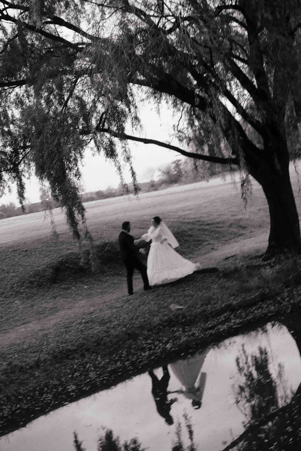 Bon and Hillary's Romantic Crowne Plaza Hawkesbury Valley Wedding