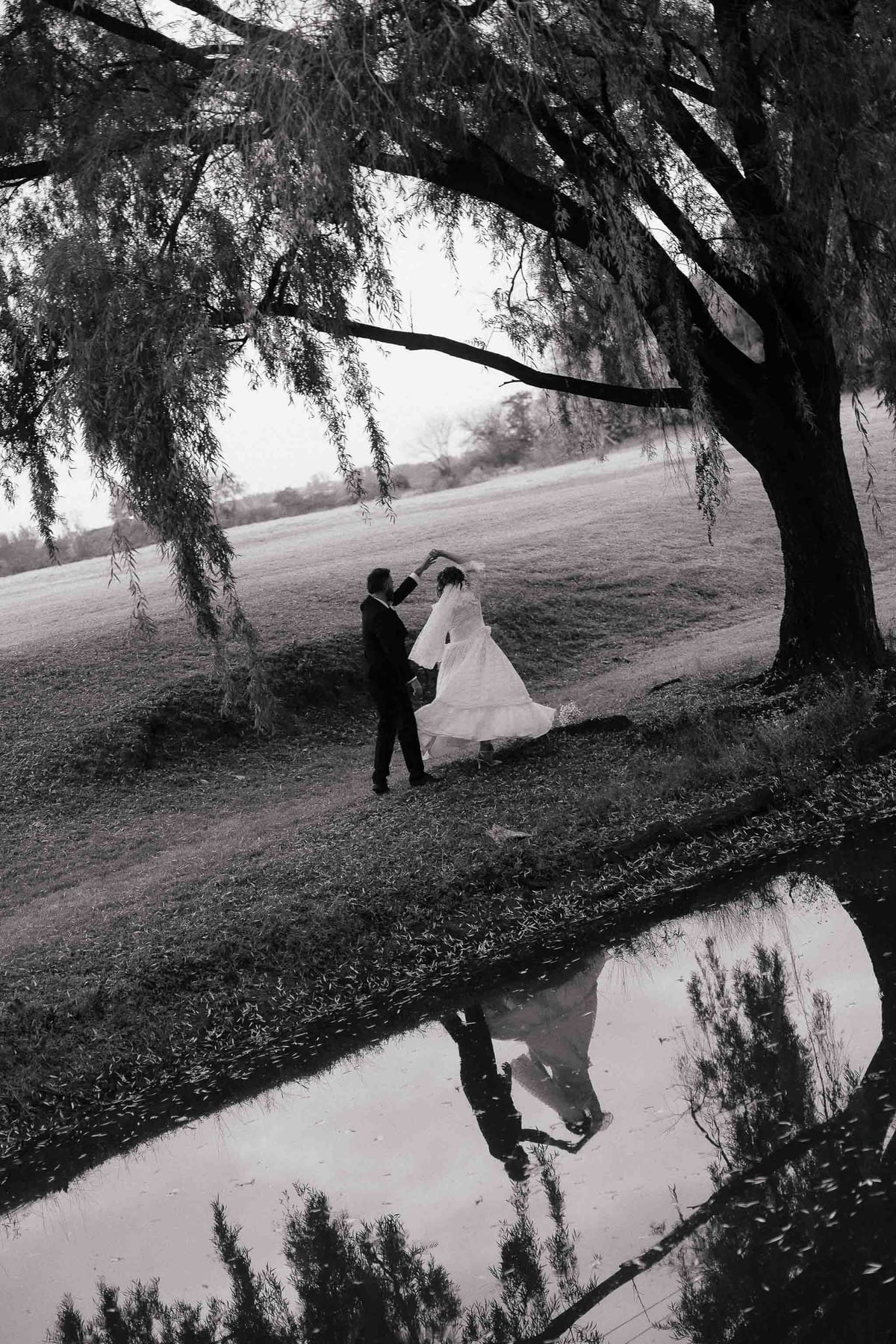 Bon and Hillary's Romantic Crowne Plaza Hawkesbury Valley Wedding