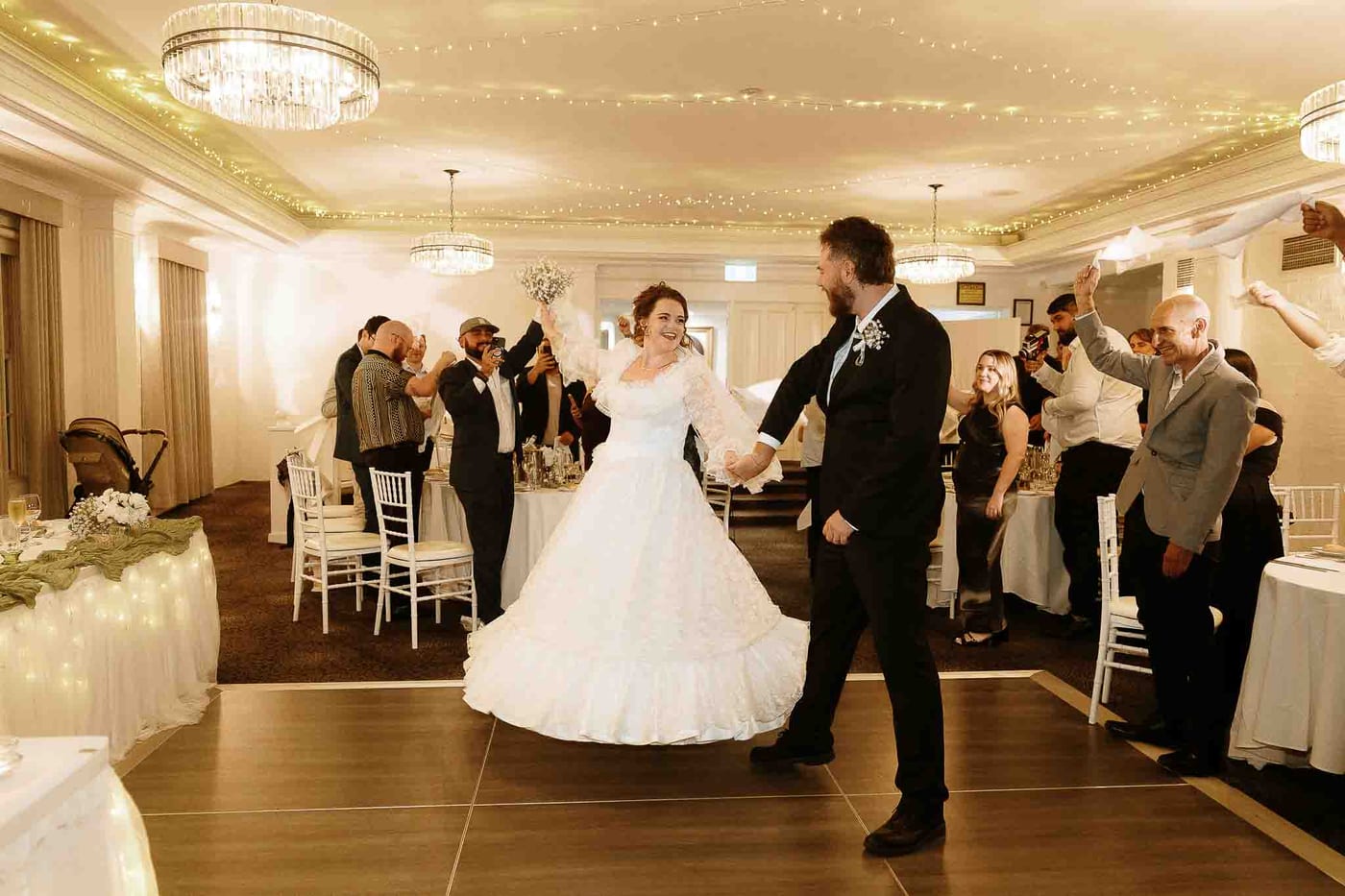 Bon and Hillary's Romantic Crowne Plaza Hawkesbury Valley Wedding