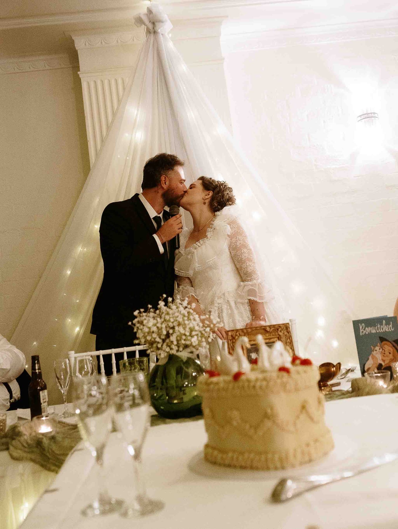 Bon and Hillary's Romantic Crowne Plaza Hawkesbury Valley Wedding