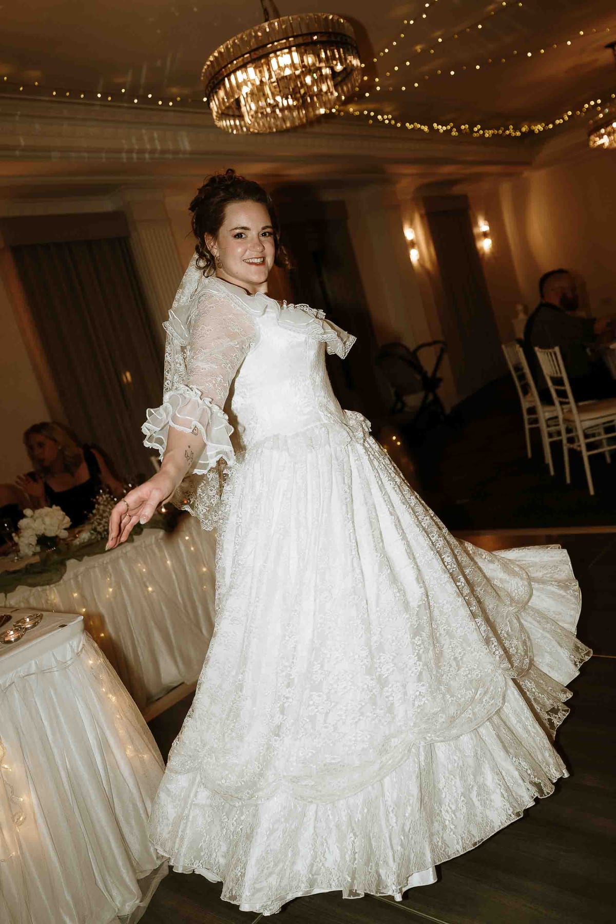 Bon and Hillary's Romantic Crowne Plaza Hawkesbury Valley Wedding