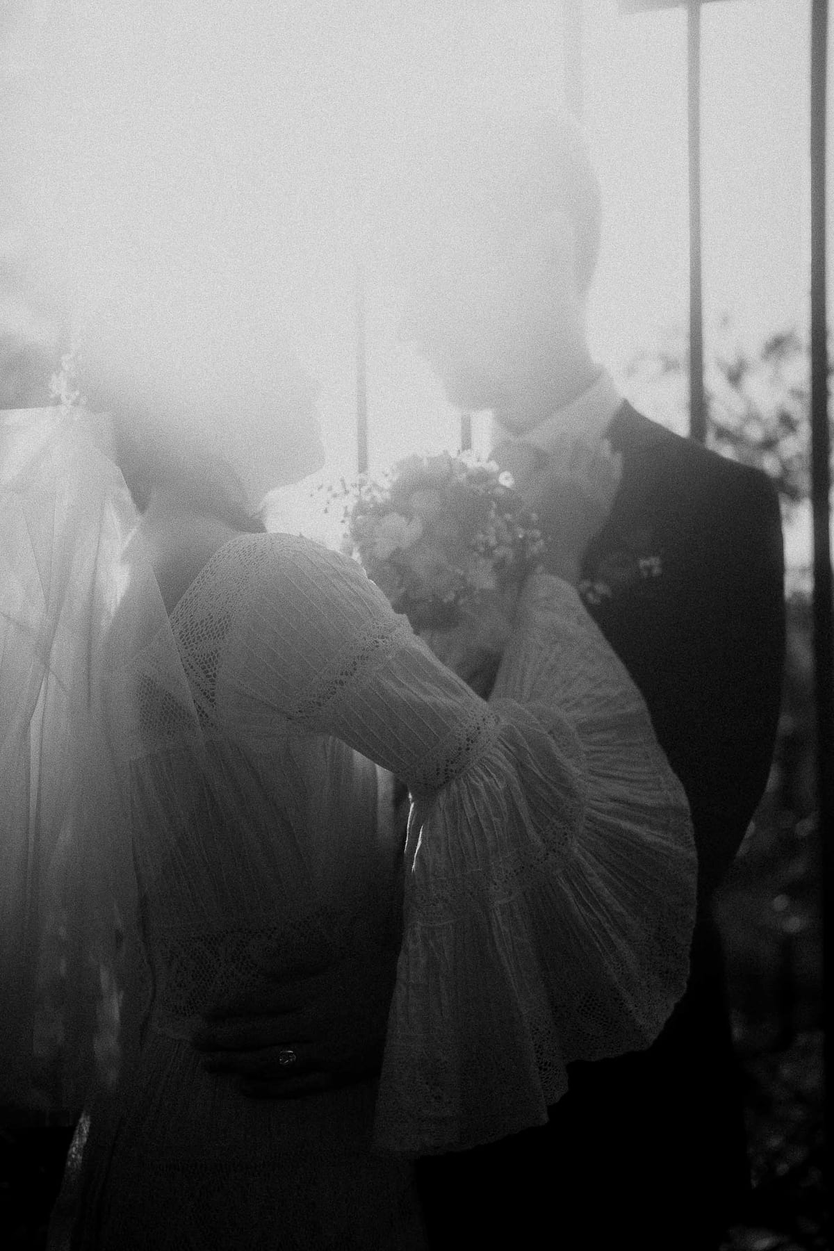 Chris and Kim's Timeless Wedding at Christ Church St Laurence
